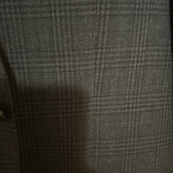Men’s Suit - Picture 3 of 3